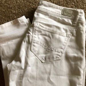 Almost Famous Jeans - Size 3